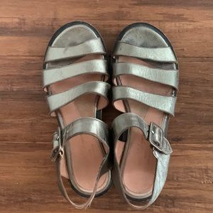 Robert clergerie sandal.will fit 6 also